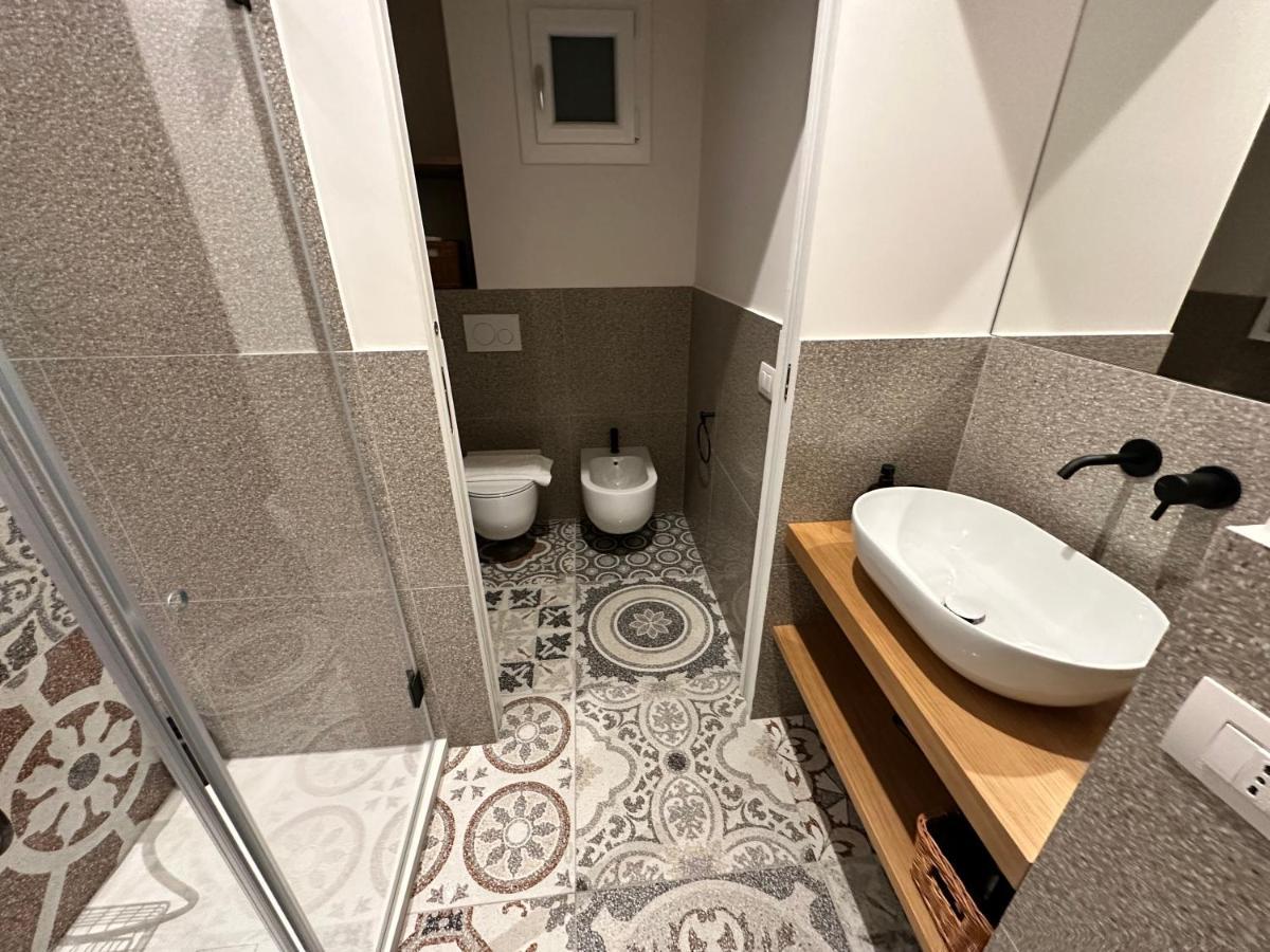 Milano Apartments Navigli Porta Genova ภายนอก รูปภาพ